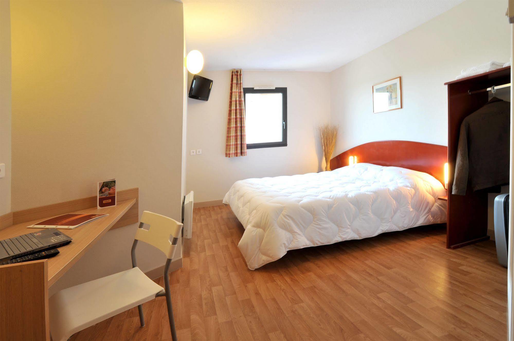 Hotel & Residence Site Du Futuroscope Jaunay-Clan ภายนอก รูปภาพ